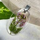 Wisiorek z gałązką smagliczki z1861