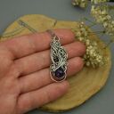 Wisiorek z ametystem - wire wrapping ze stali chirurgicznej