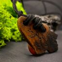 Wisiorek „Wierzbowy Karneol” - pirografia w drewnie, handmade
