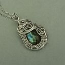 Wisiorek z labradorytem wire wrapping stal chirurgiczna