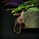 Wisiorek z turmalinem - wire wrapping z miedzi