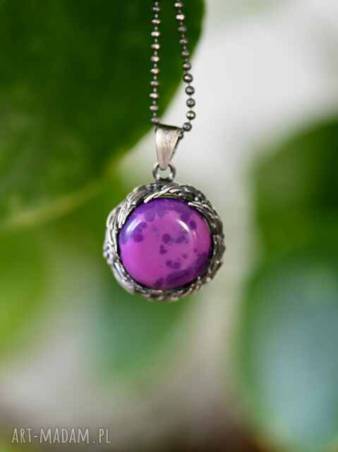 Zawieszka z sugilitem - srebrna biżuteria artystyczna