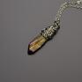 Wisiorek kwarc tytanowy surowy kolorowy aura wire wrapping amulet - talizman