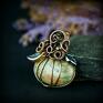 wire wrapping jesienny z unakitem - dynia dla jesieniary miedziany wisiorek