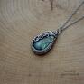 Wisiorek z labradorytem, stal chirurgiczna, wire wrapping