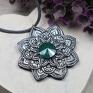Kameleon handmade wisiorek mandala z zielonym kryształem kryształ swarovski duży wisior