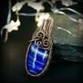 Wisiorek z niebieskim agatem - wire wrapping biżuteria autorska