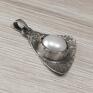 wisiorki perła w srebrze - nieforemny wisiorek 1663a