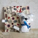 Minisie w śpiworku - Piesek szary, ręcznie haftowana maskotka 9,5 cm