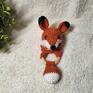 Hug Me Collection handmade szydełkowa grzechotka lisek dla niemowląt idealna do zabawka sensoryczna