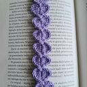 Fioletowa zakładka do książki Serduszka handmade na szydełku