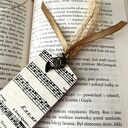 Drewniana zakładka do książki „W to mi graj” - ręcznie robiona decoupage z nutami