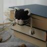 zakładka dla dziecka kot do książki czarno-biały mola książkowego