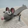 Szydełkowa w postaci myszki - zakładka do książki