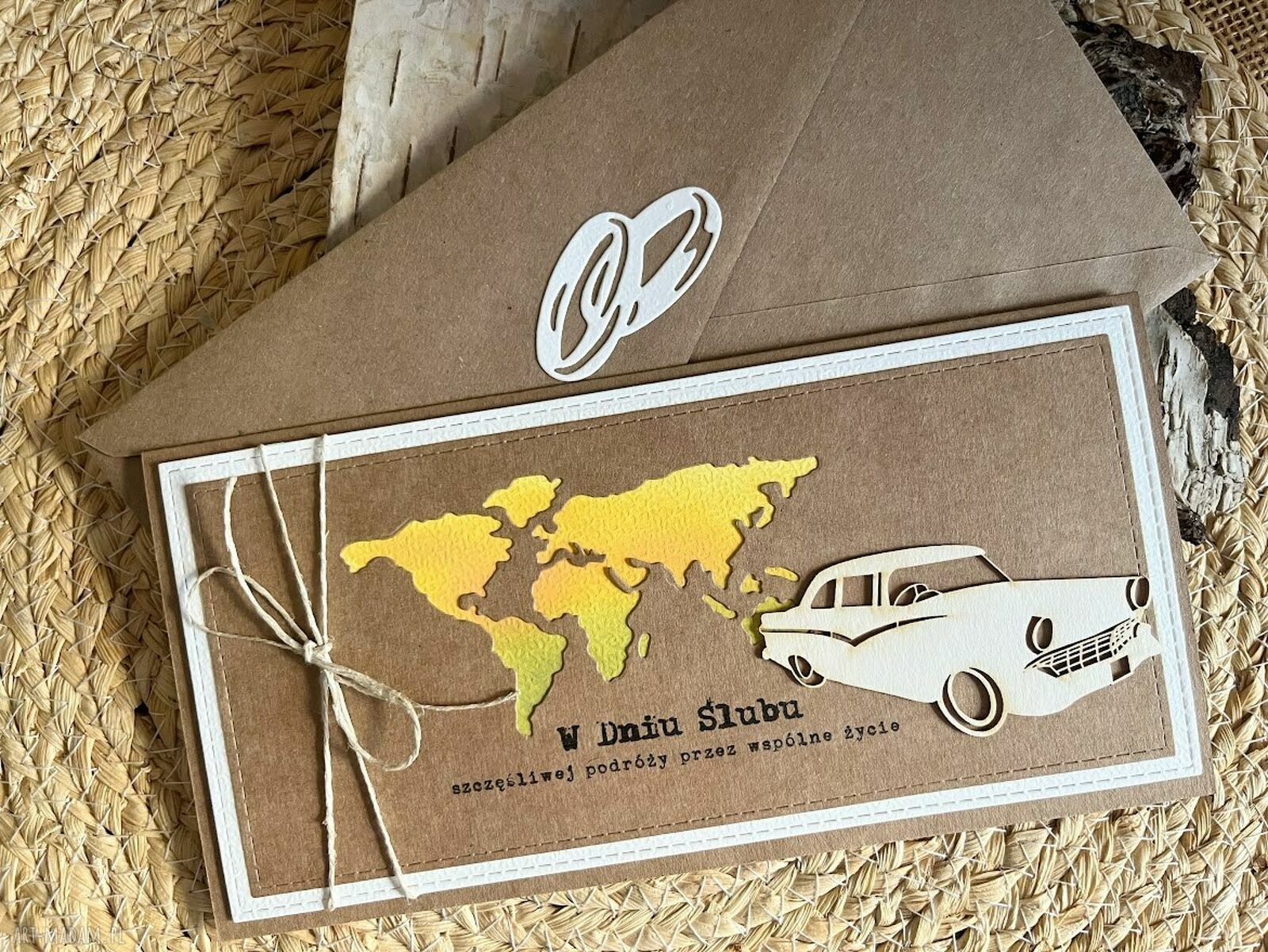 Kartka ślubna handmade do koperty z samochodem retro i tagiem-biletem