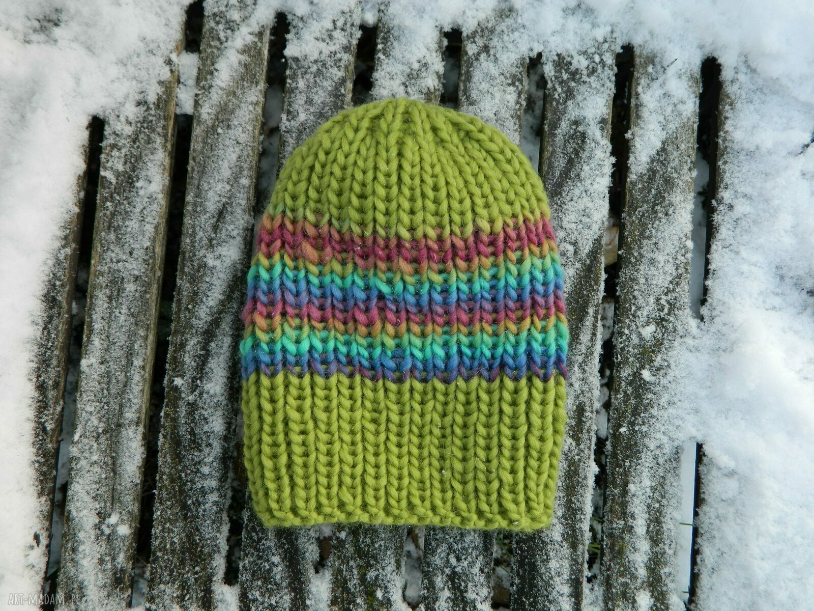 Zimowa czapka z 100% wełny - zieleń kiwi w stylu boho