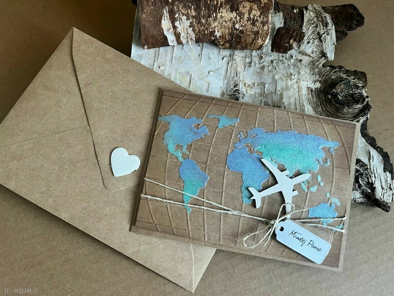 Kartka ślubna eco kraft 14 x 14 cm - szczęśliwa podróż z samolotem i tagiem-biletem