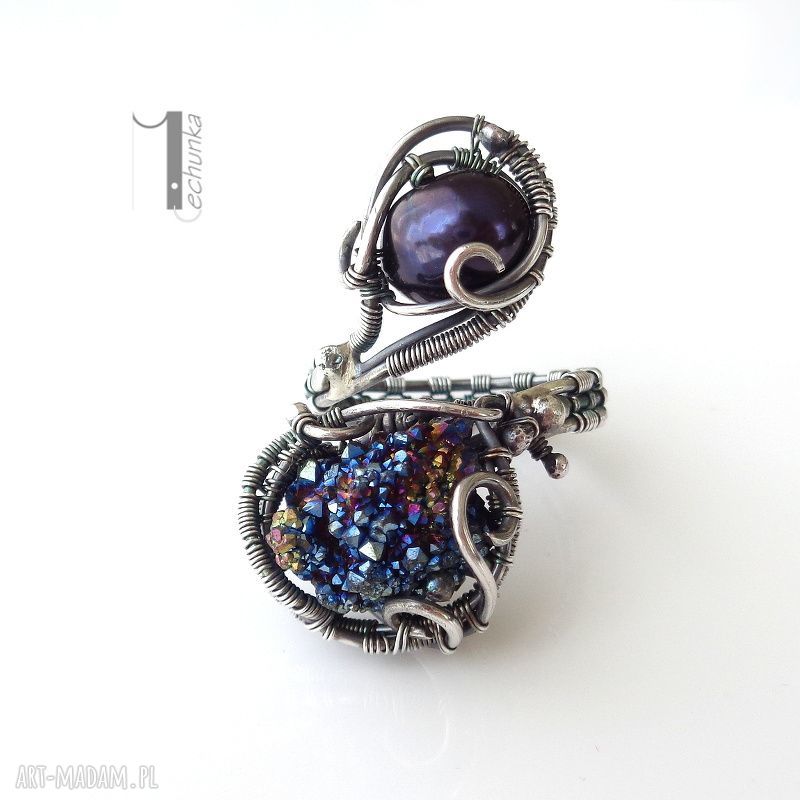 nyks srebrny pierścionek perłąi kwarcem tytanowym srebro