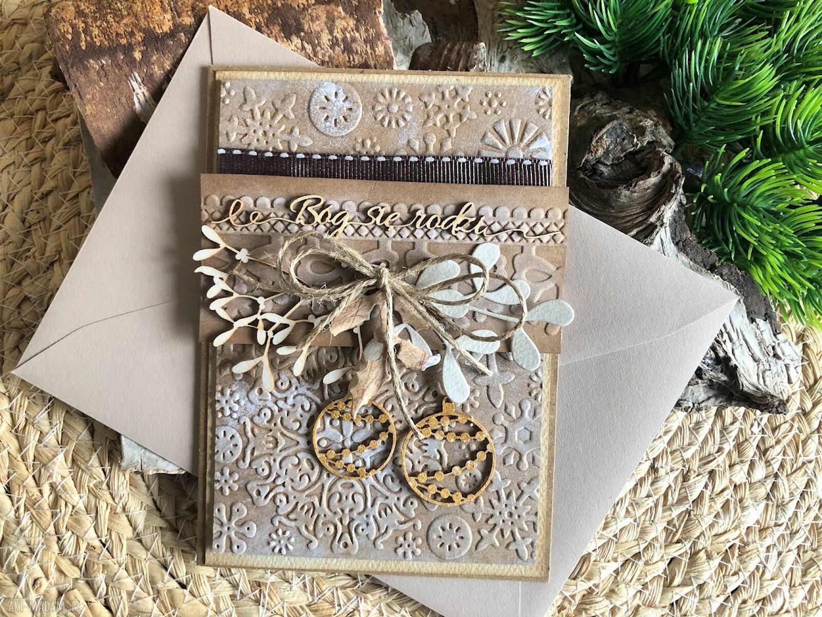 Kartka bożonarodzeniowa handmade w stylu eco z efektem 3D