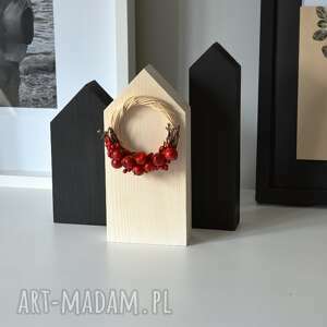 3 domki z wiankiem wooden love