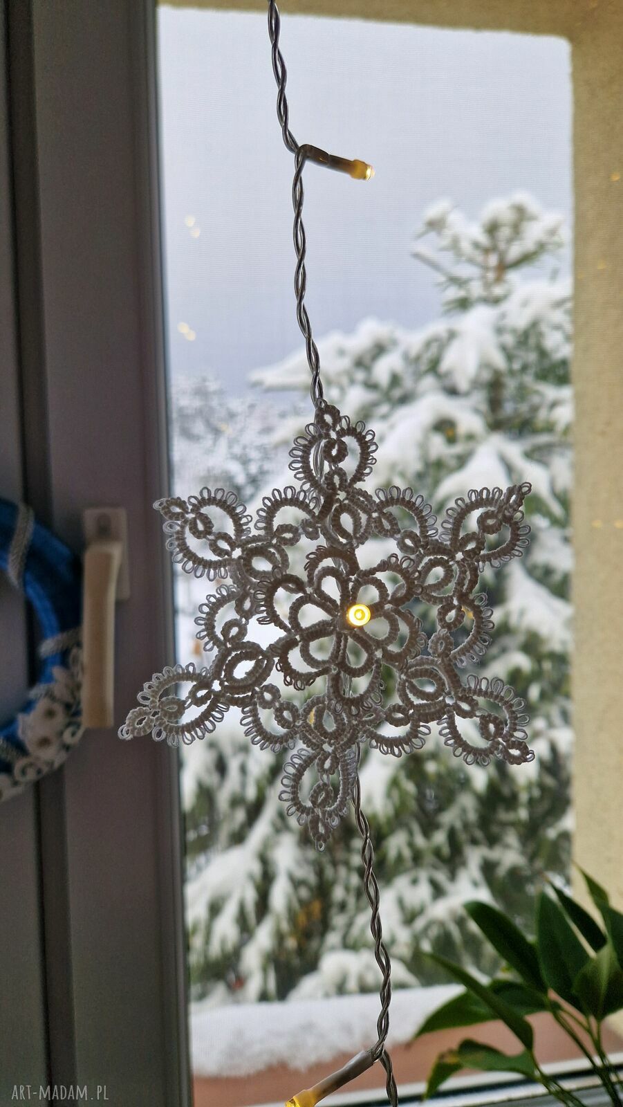 3 frywolitkowe śnieżynki na choinkę lub okno