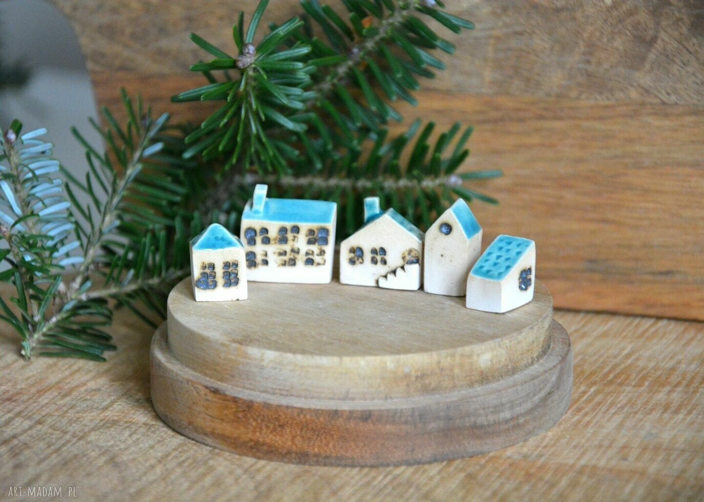 5 miniaturowych domków ceramicznych - domek kamieniczka turkus i beż