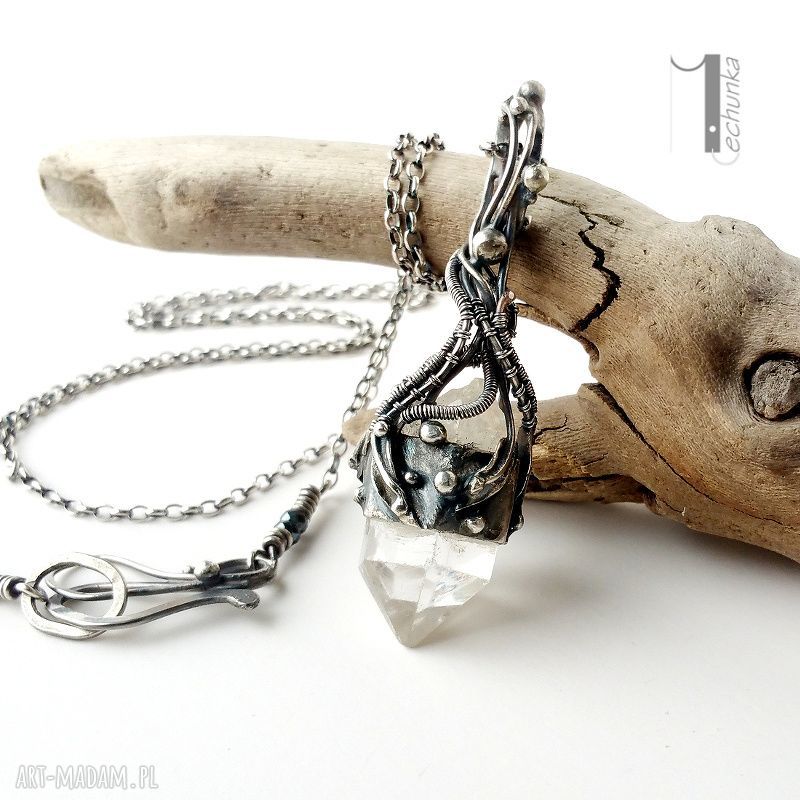 Lodowy amulet - srebrny naszyjnik z kryształem górskim handmade (wire wrapping)