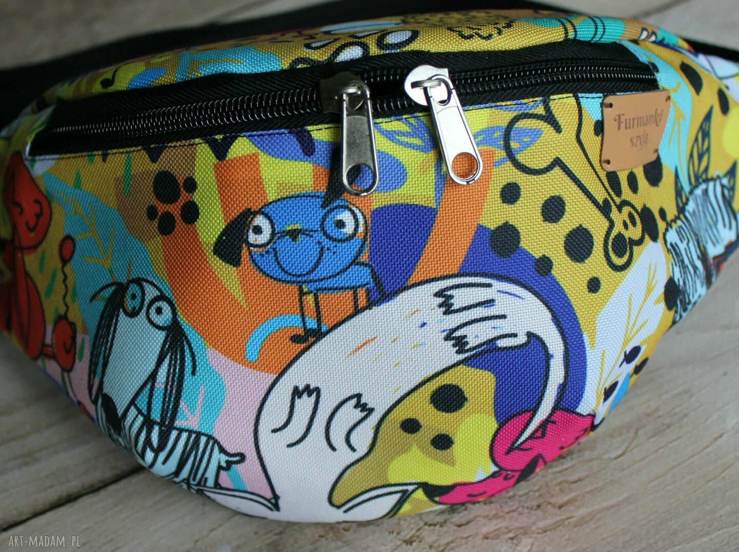 Nerka abstrakcyjne pieski rozmiar L - handmade