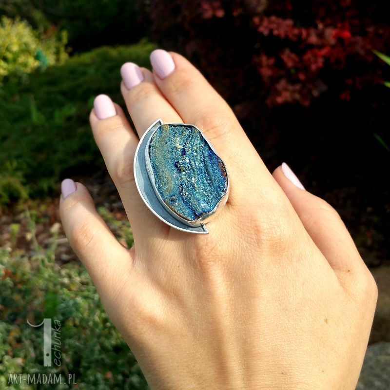 pierścionki: Aelin srebrny pierścień z tytanową różą chalcedonu Ręczne wykonanie