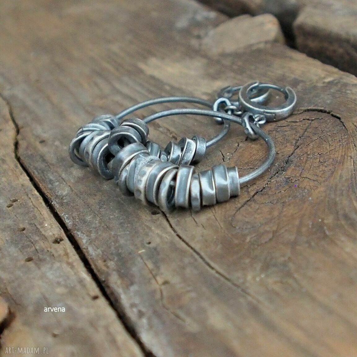 Oksydowane kolczyki ze srebra 925 w kształcie kół - wiszące Arvena (5,1 cm)