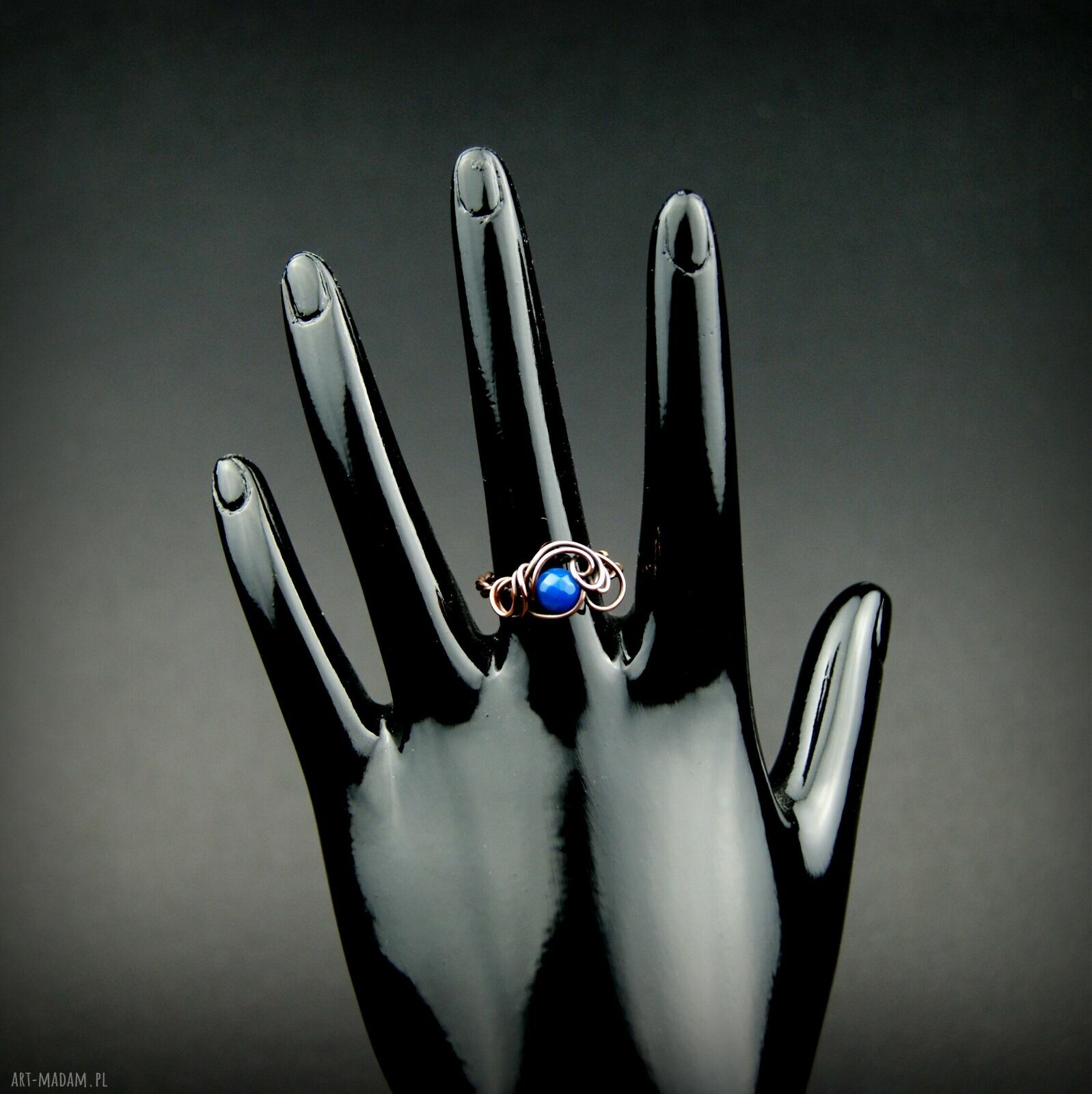 Niebieski agat w miedzi - regulowany pierścionek wire wrapping Blue Pearl Art
