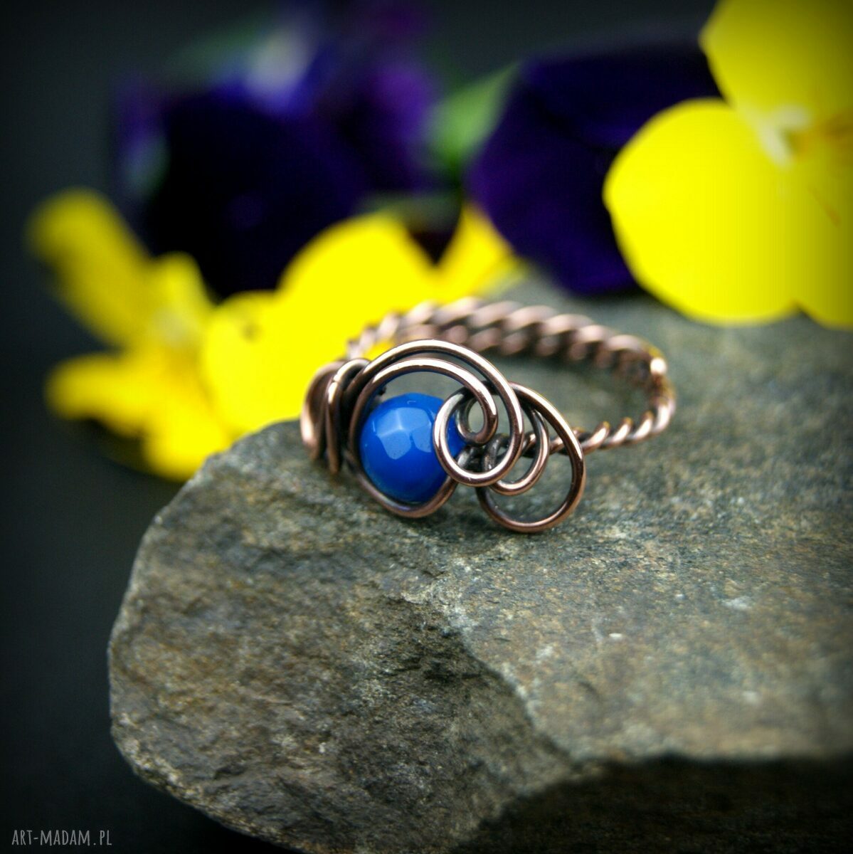 Niebieski agat w miedzi - regulowany pierścionek wire wrapping Blue Pearl Art