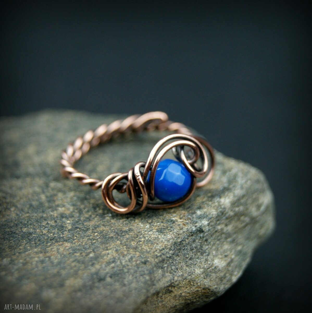 Niebieski agat w miedzi - regulowany pierścionek wire wrapping Blue Pearl Art