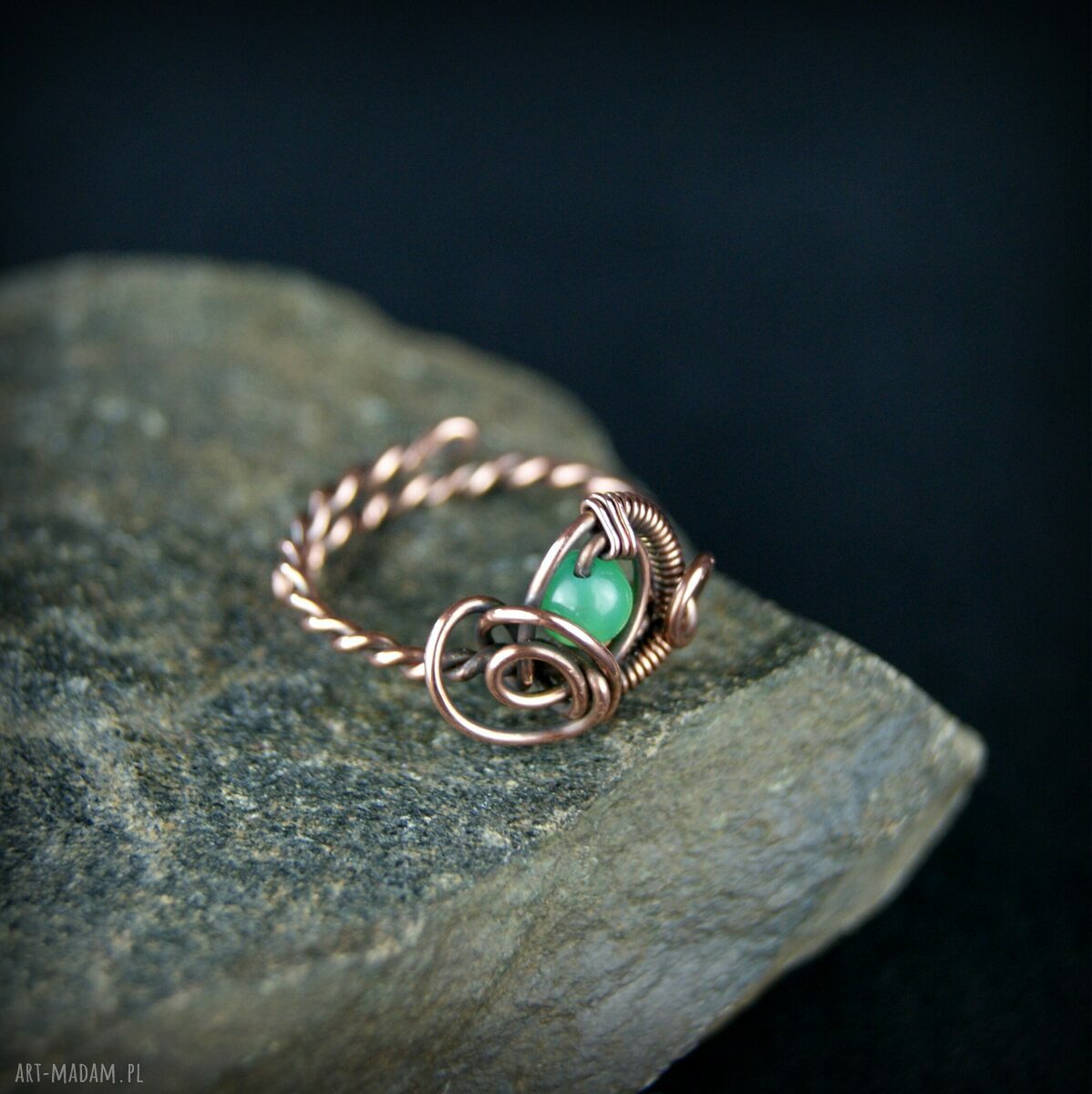 Regulowany pierścionek z zielonym agatem i miedzią - wire wrapping
