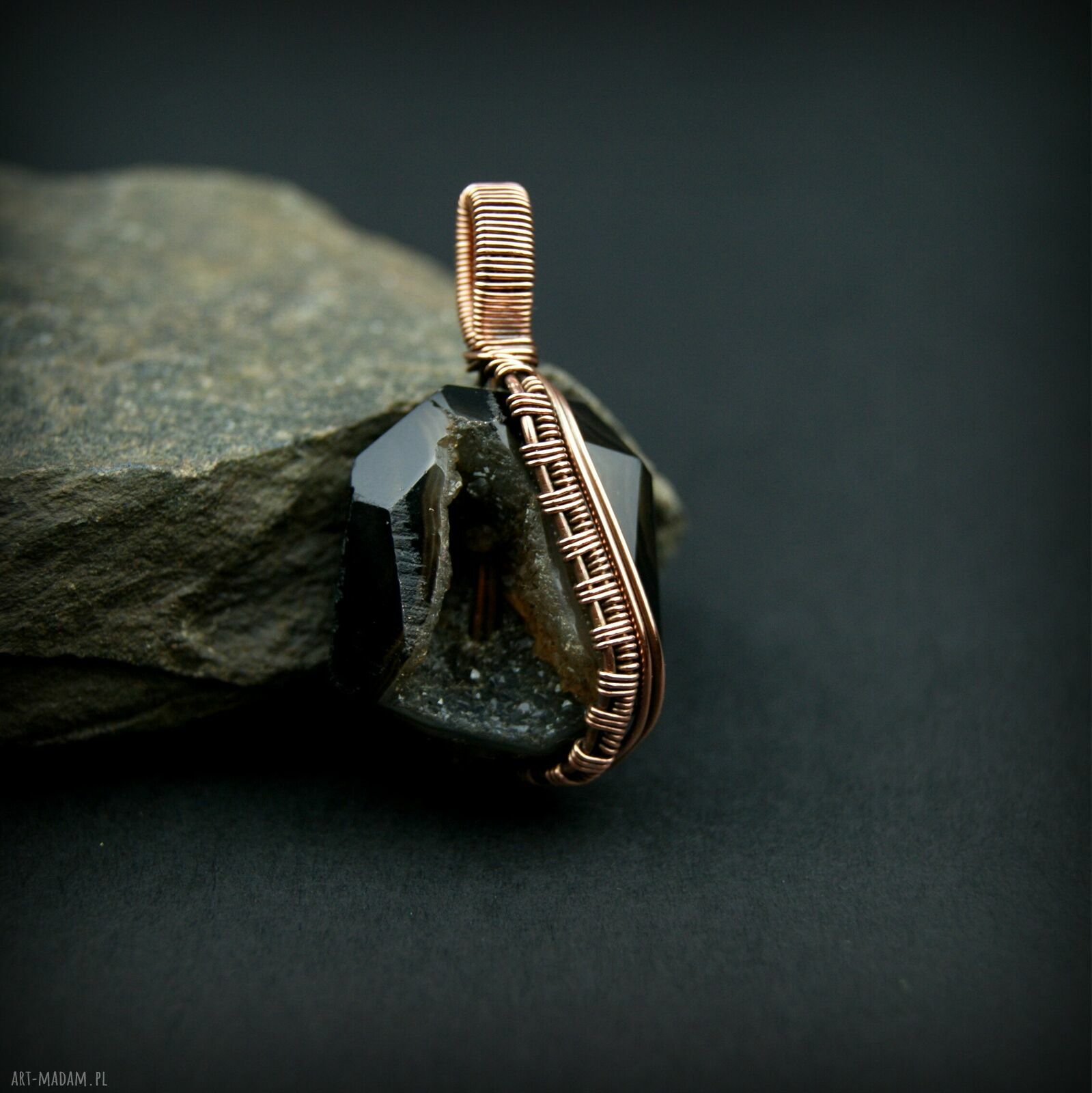 Agat z druzą - wisiorek wire wrapping z miedzi