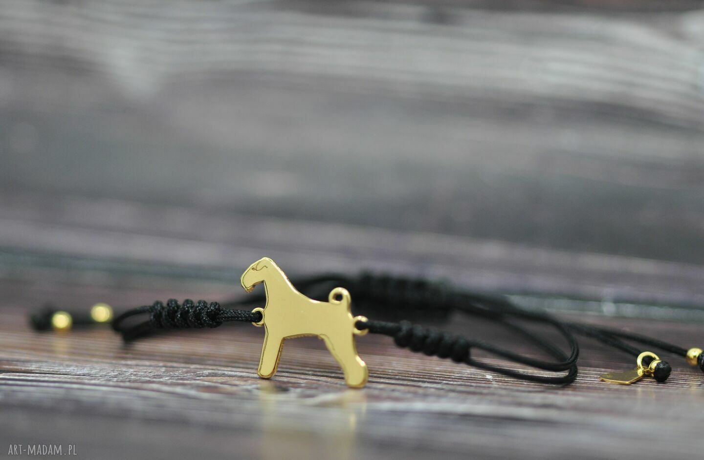 Bransoletka z psem Airedale terrier - srebro 925 pozłacane 24k