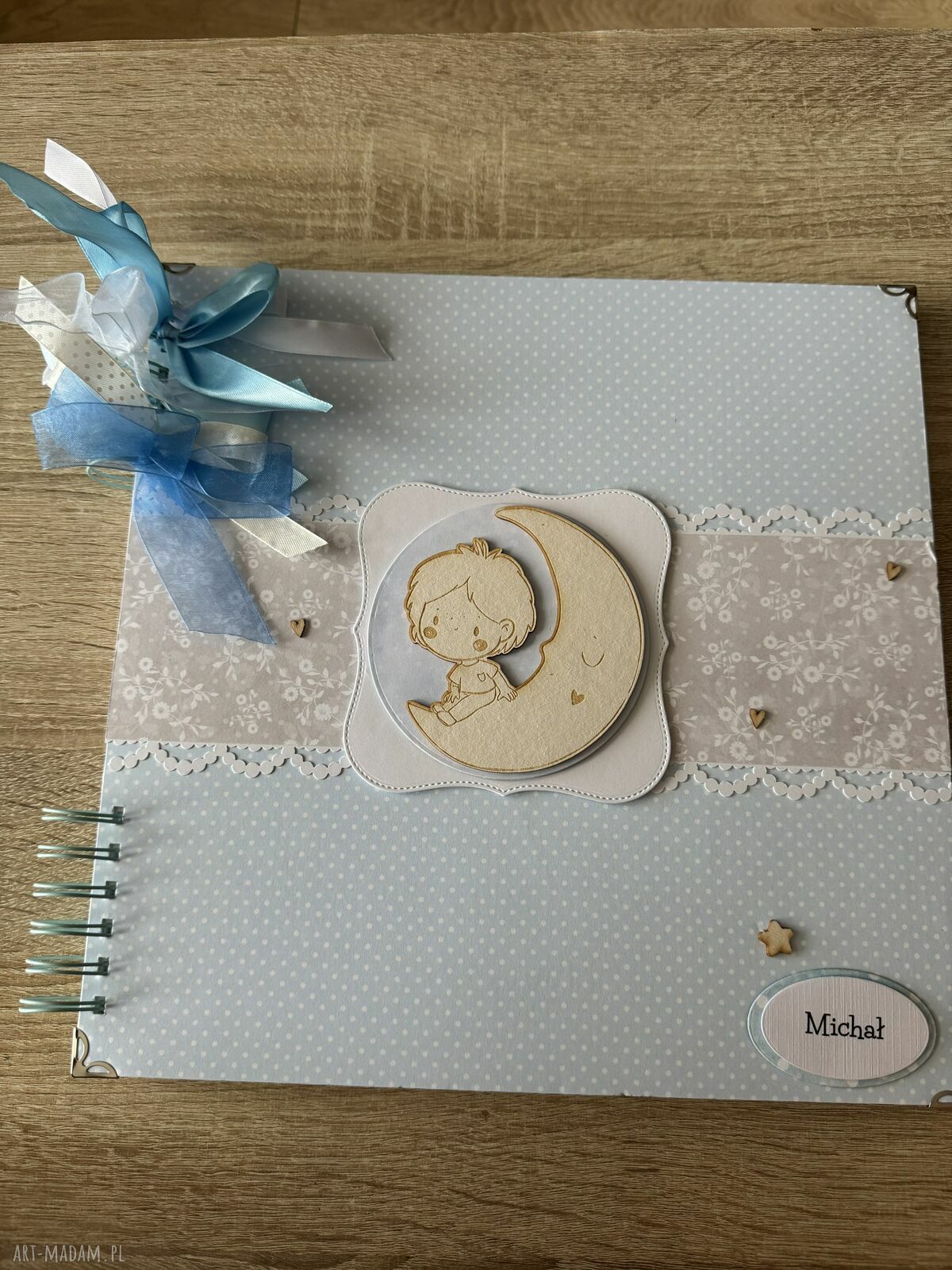 Album pamiątkowy na chrzest, roczek i urodziny chłopca - scrapbook 30x30