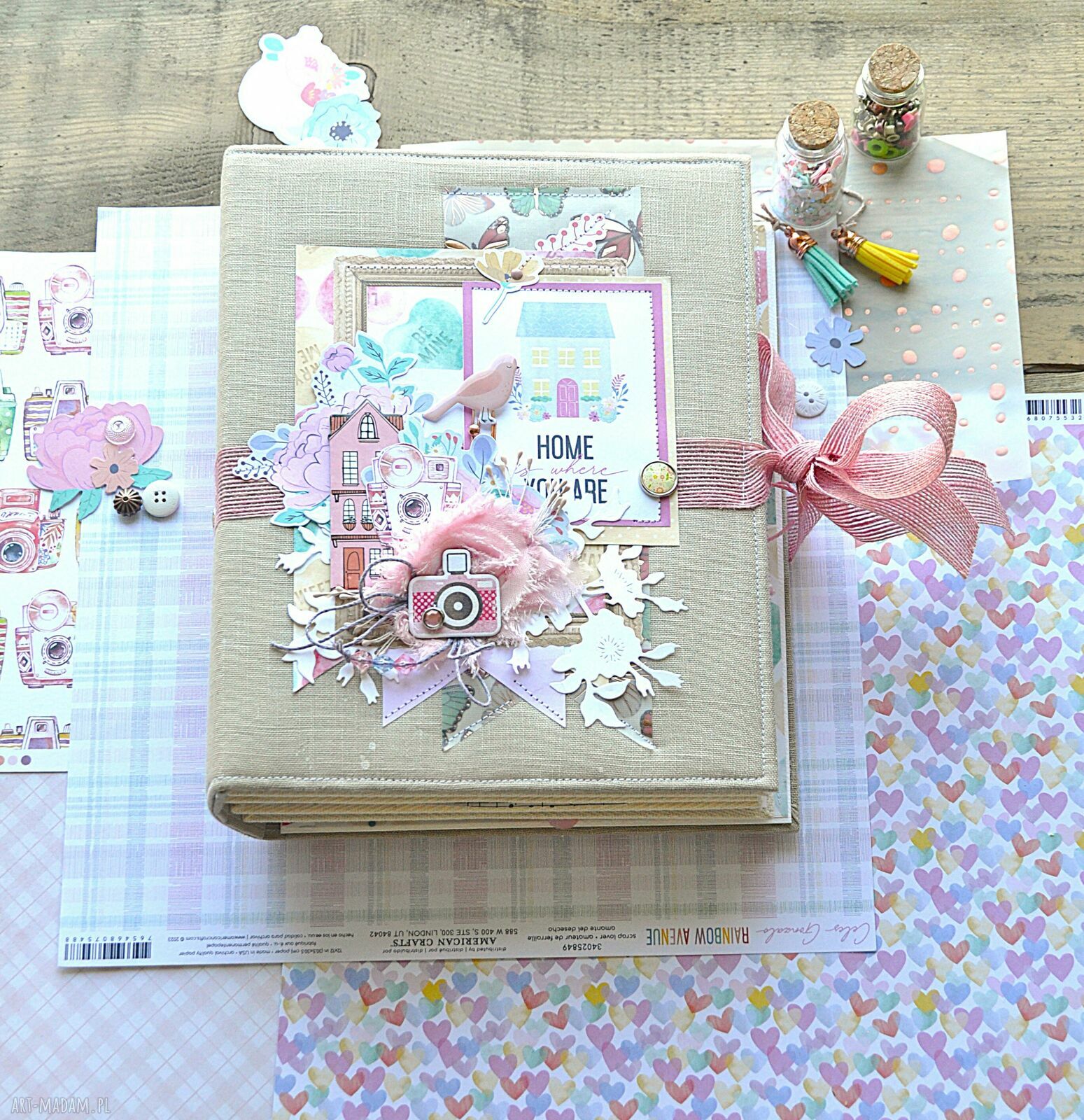 Kolorowy album dla dziewczynki 26x20 cm - scrapbooking na 30 zdjęć 10x15