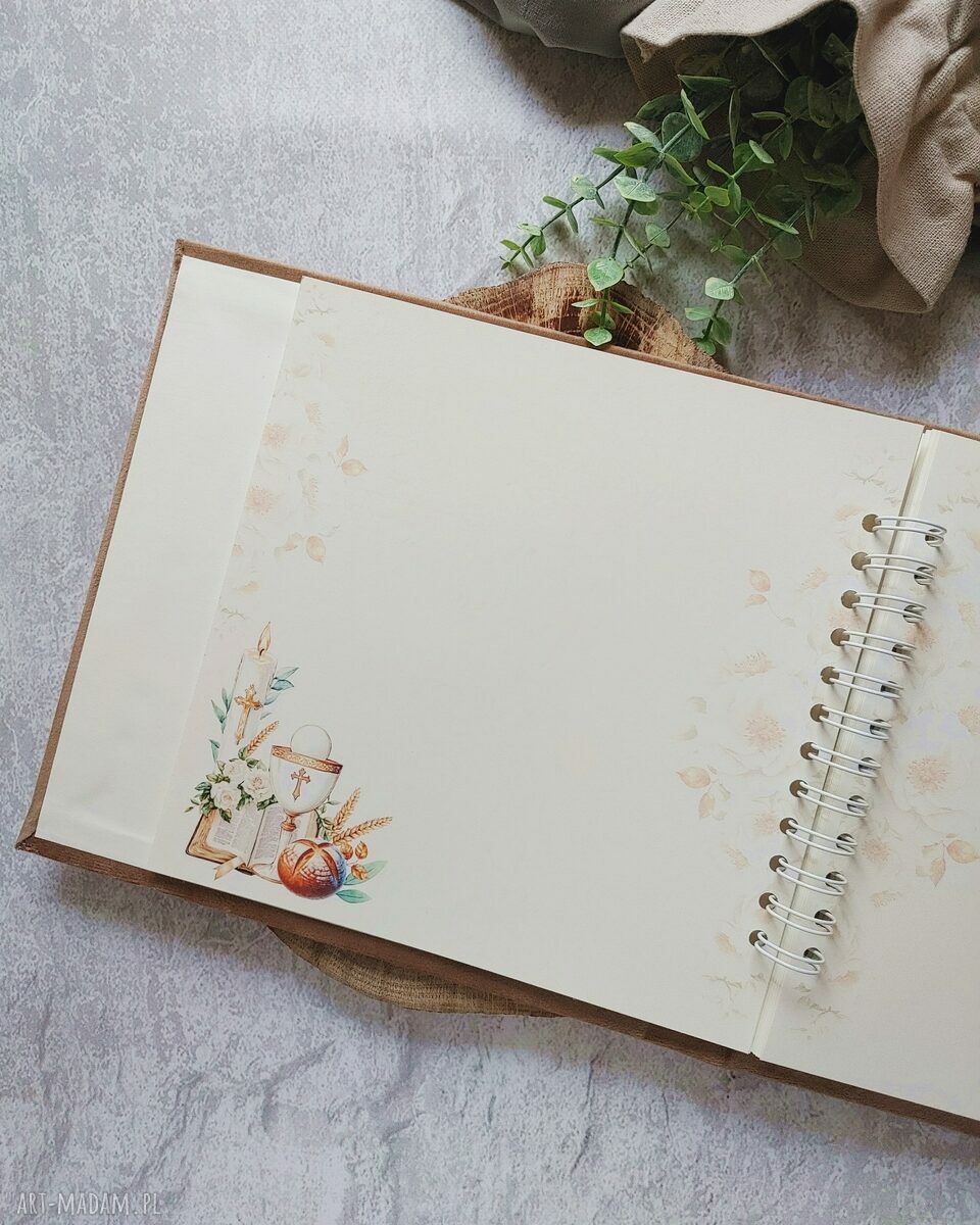 Album komunijny personalizowany - pamiątka Pierwszej Komunii