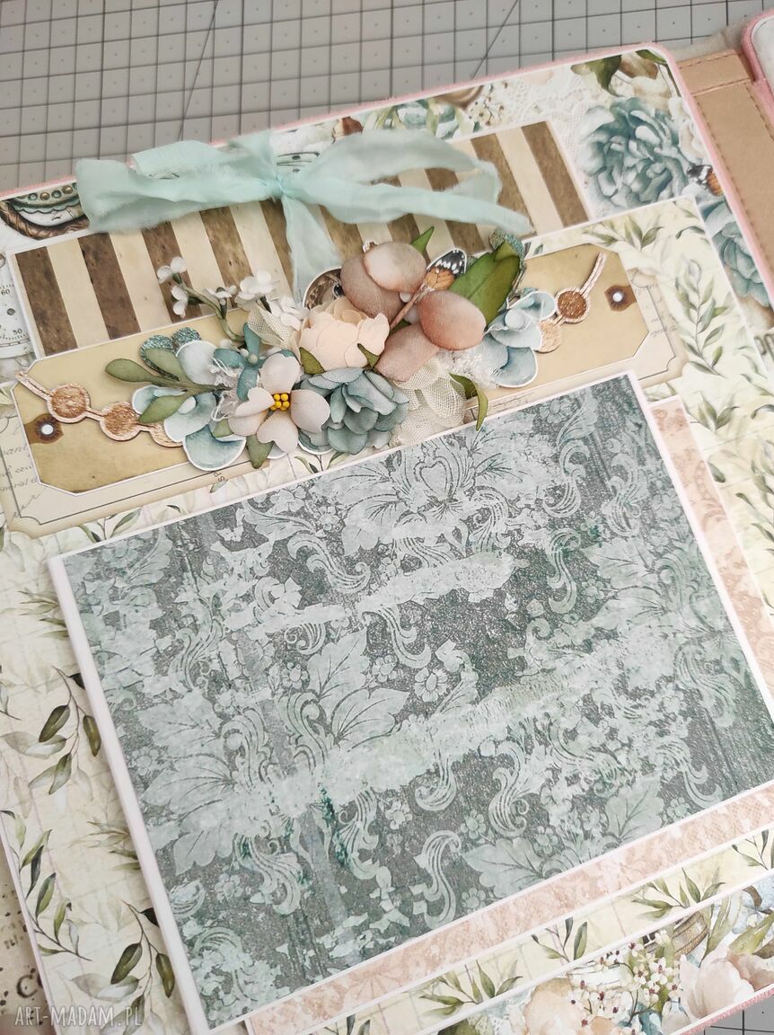 Album do wklejania prezent dla rodziny w stylu scrapbooking art Madam.pl