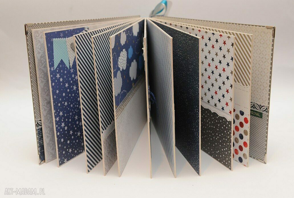 Album na urodzenie dziecka - ręcznie robiony scrapbooking A4 z efektami 3D