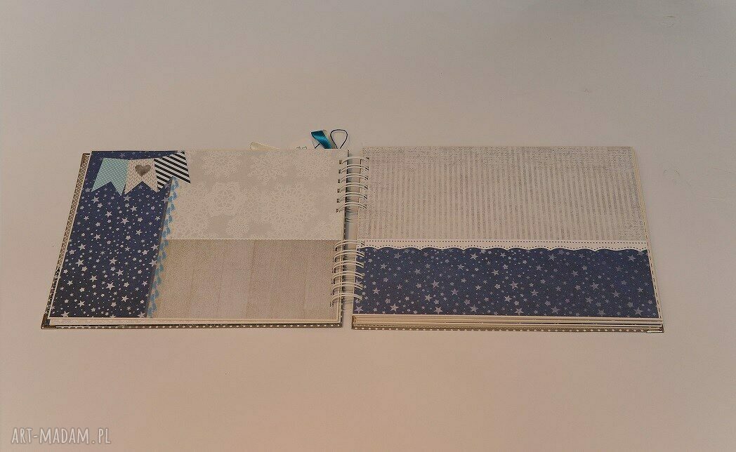 Album na urodzenie dziecka - ręcznie robiony scrapbooking A4 z efektami 3D