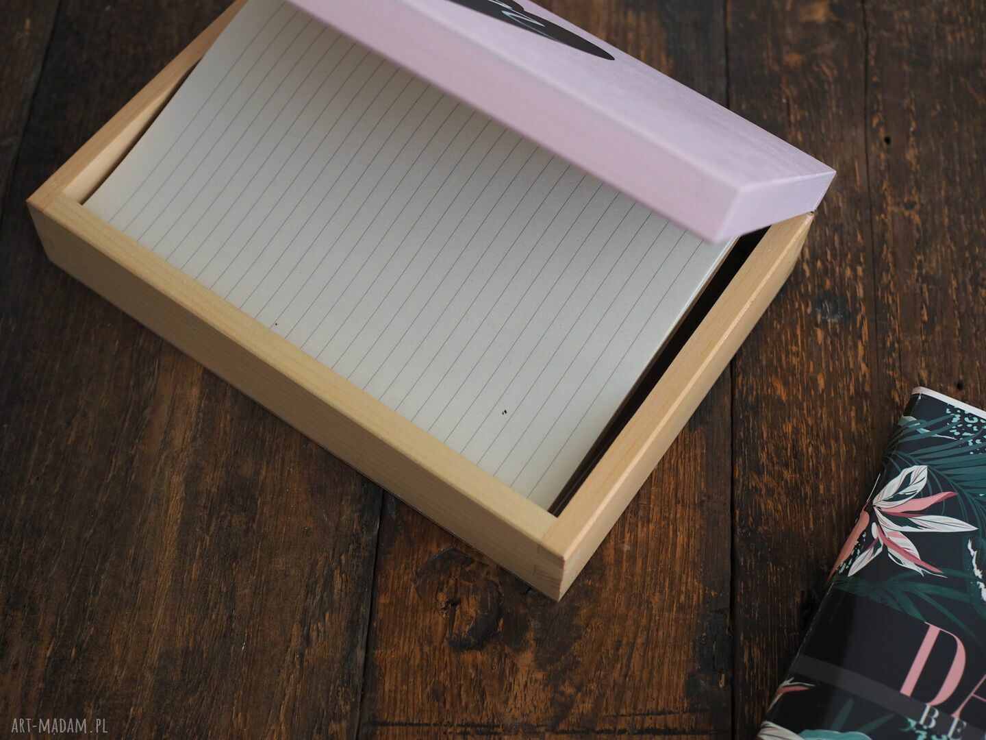Personalizowane pudełko na zdjęcia 15x20 cm lub A5 - serce z literką