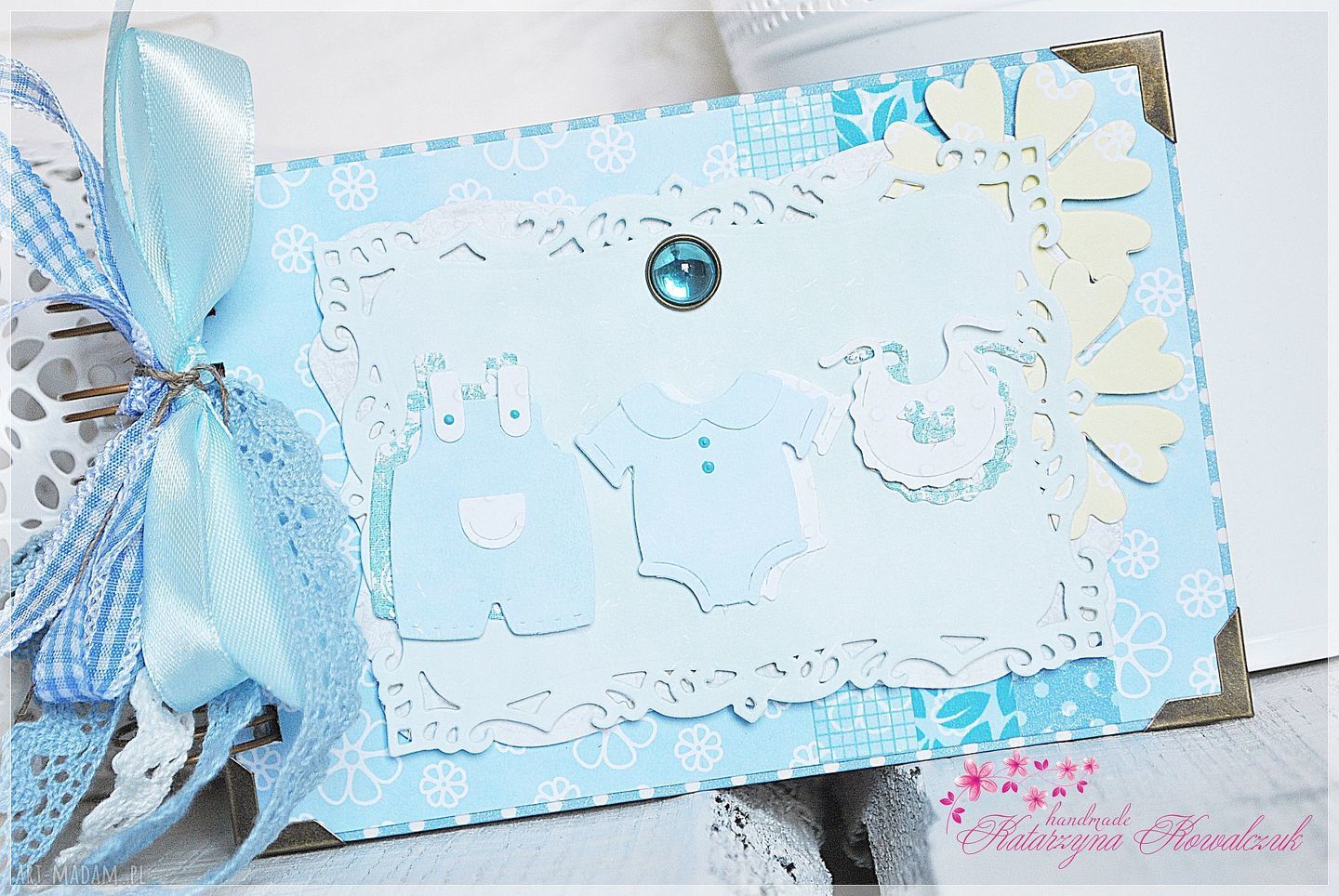 Album na zdjęcia dla chłopca na chrzest - ręcznie robiony scrapbooking w turkusie