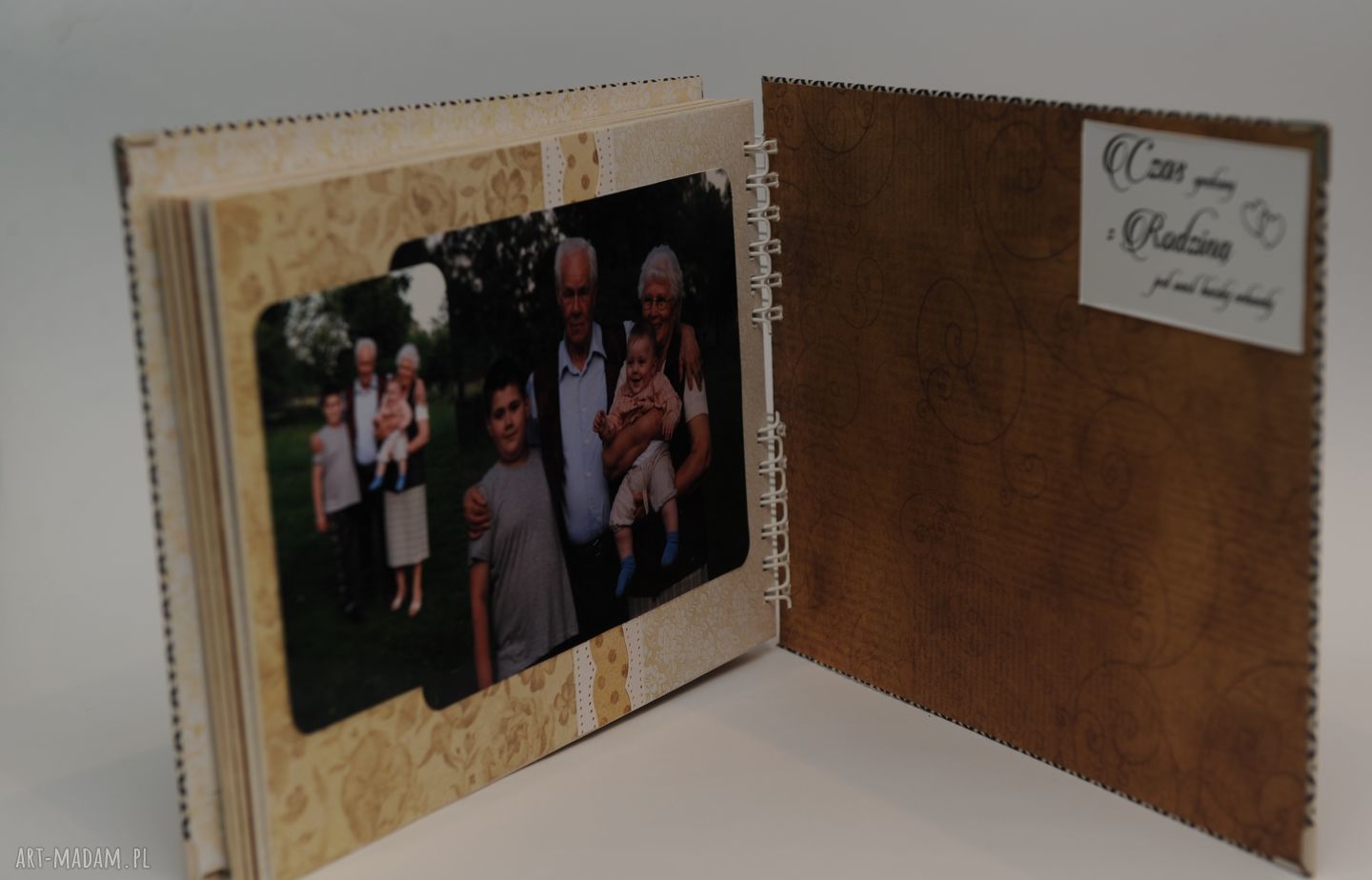 Album urodzinowy A4 - scrapbooking na zdjęcia z efektem 3D