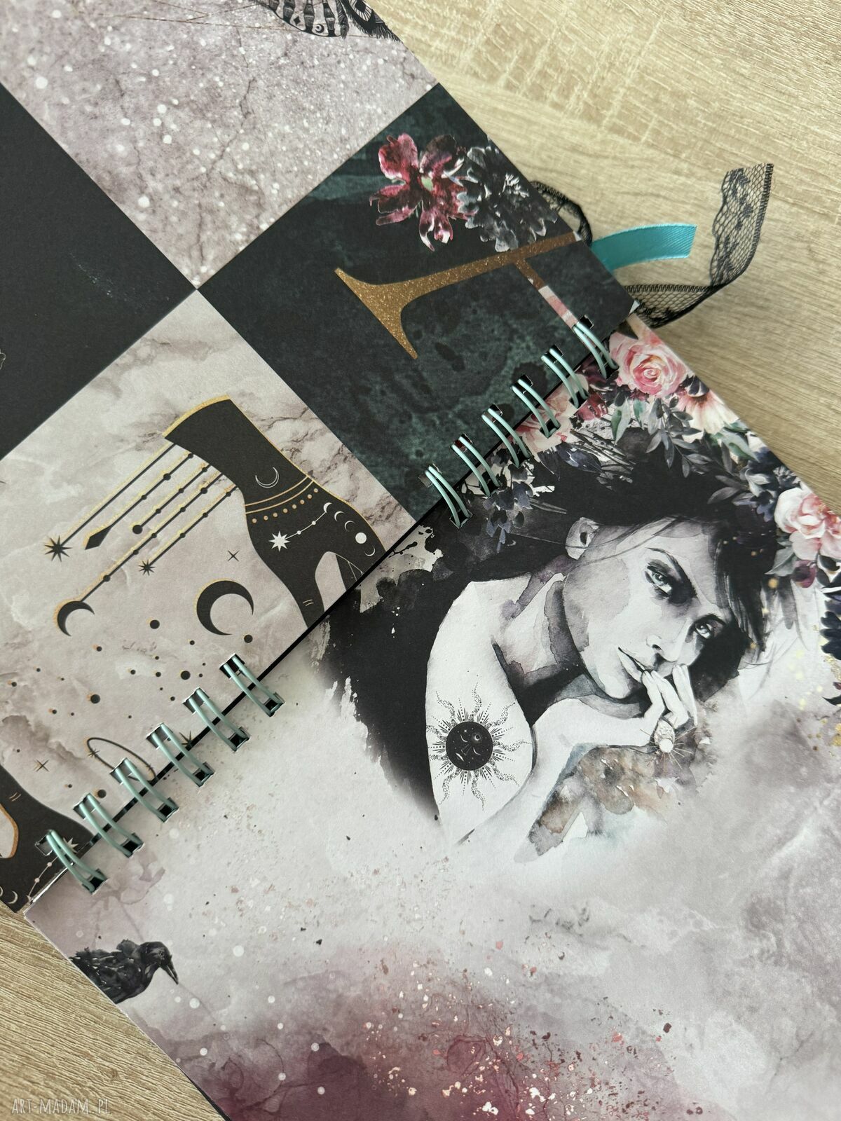 Album wróżki - ręcznie robiony scrapbook na wieczór panieński i urodziny (25x25 cm)