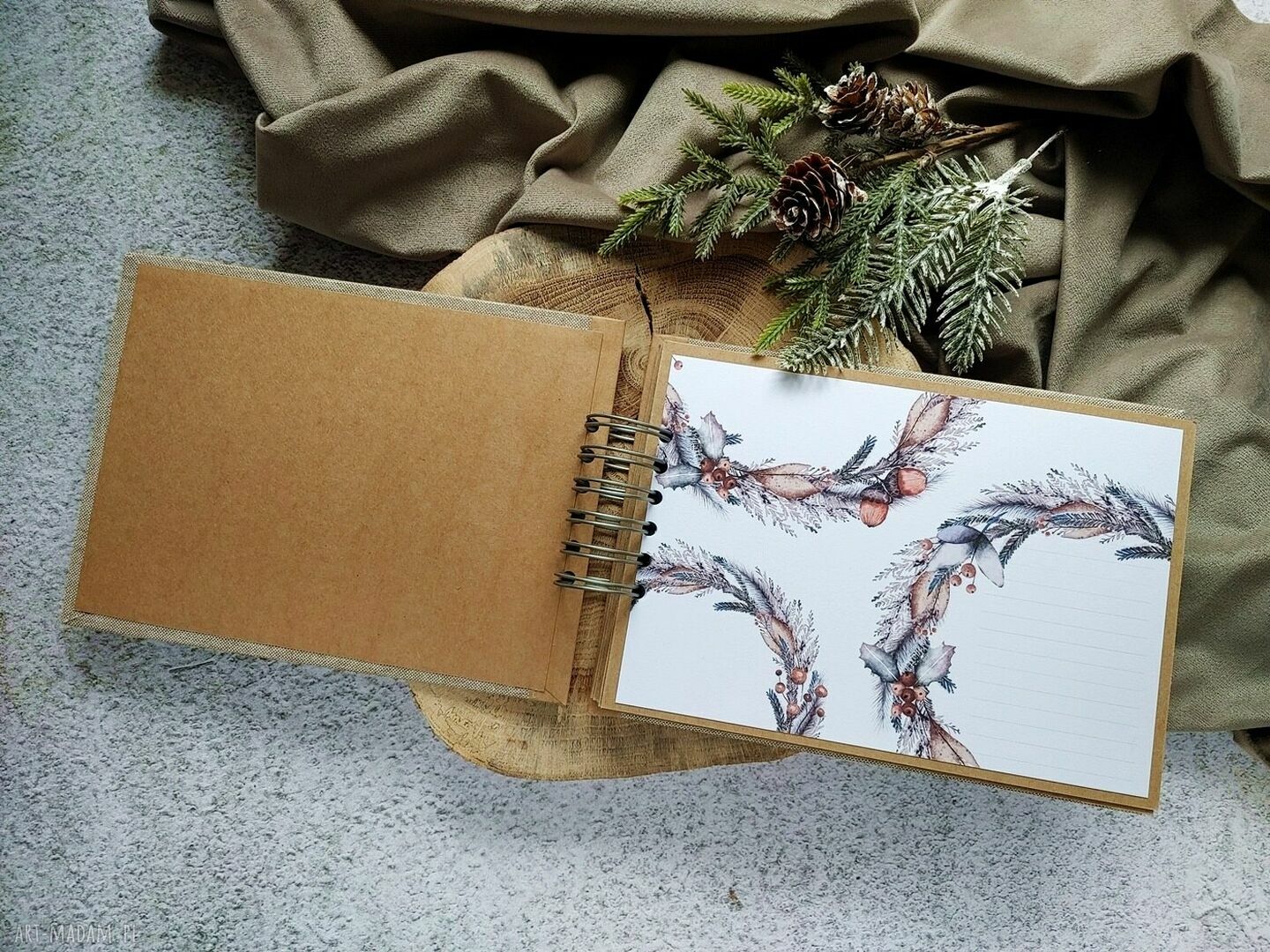 Album scrapbooking 'Zimowe wspomnienia' - zimowa pamiątka na święta