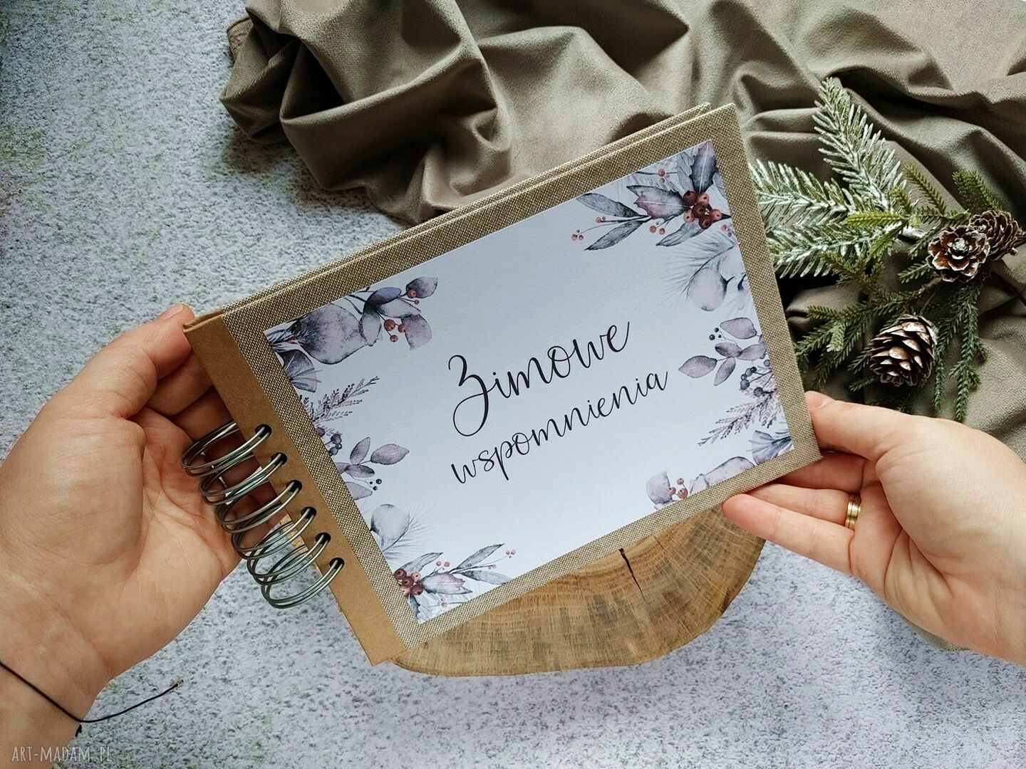 Album scrapbooking 'Zimowe wspomnienia' - zimowa pamiątka na święta