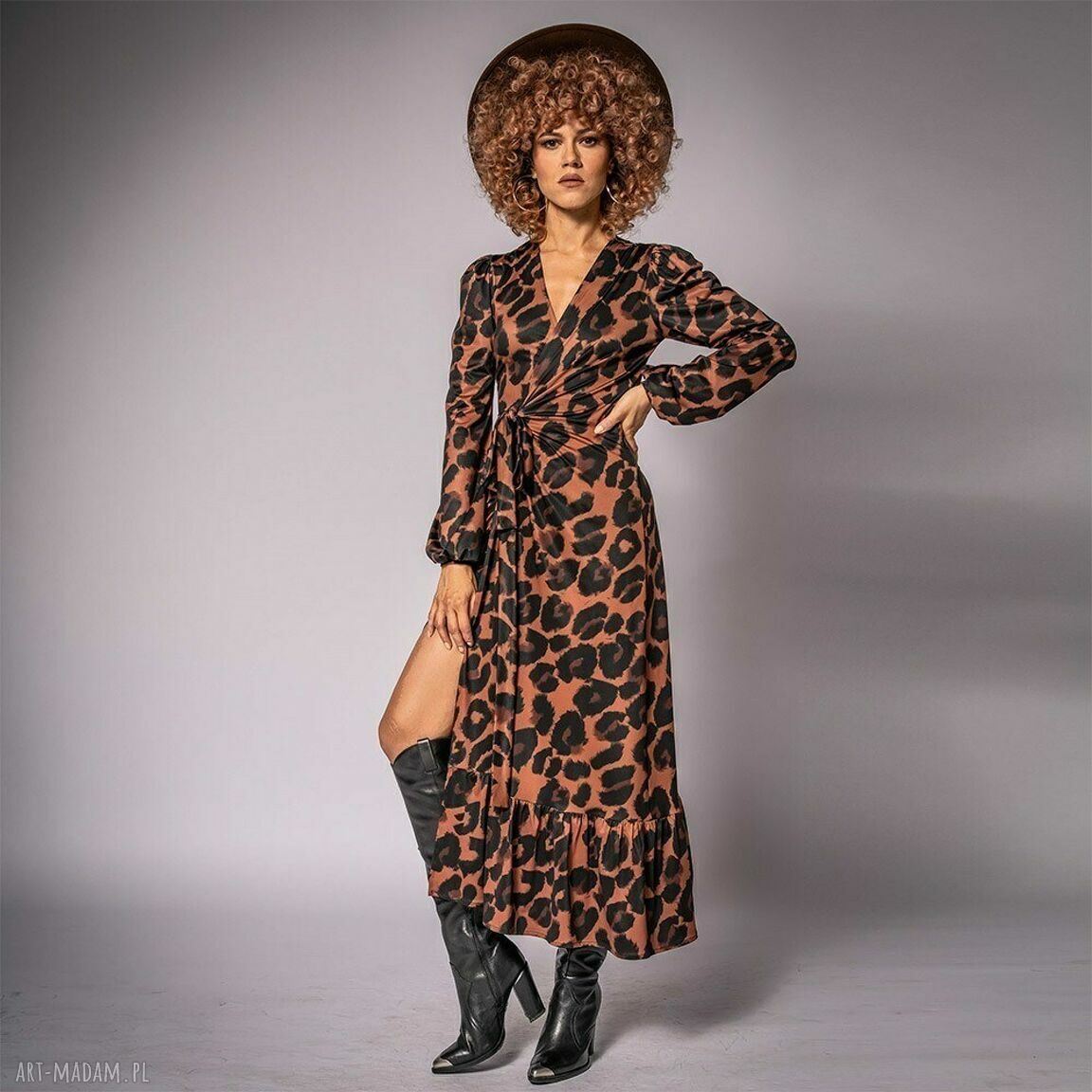 Alicia maxi - długa sukienka w panterkę boho kopertowa