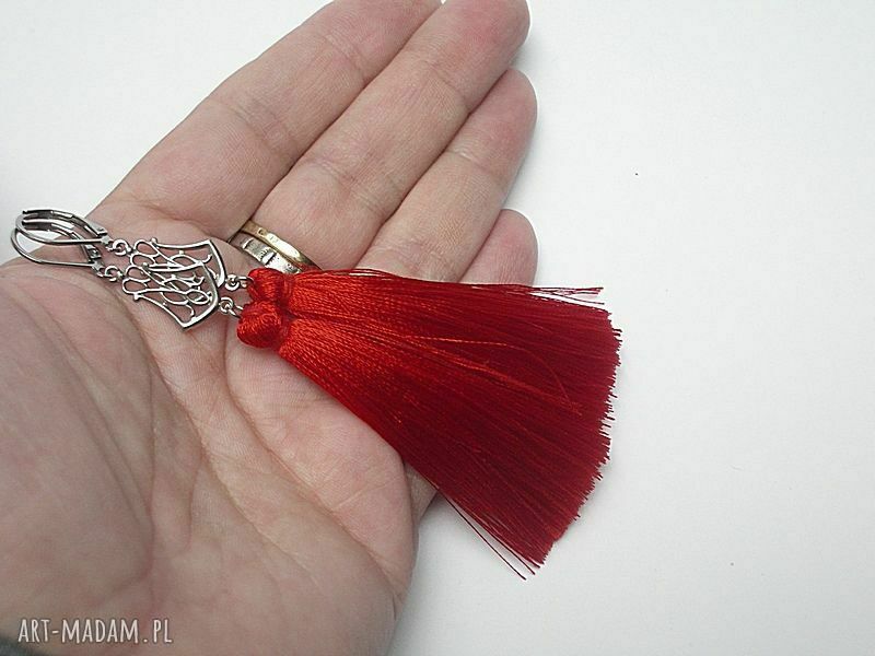 Kolczyki Boho z czerwonymi chwostami ze stali szlachetnej Alloys Collection art Madam.pl